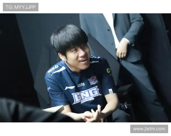 DOTA2热议：LNG战队在比赛中速度表现引发的争议与讨论