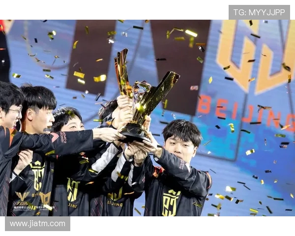 FPX战队强势领跑精英赛积分榜积累96分展现冠军实力 FPX战队强势领跑精英赛积分榜积累96分展现冠军实力