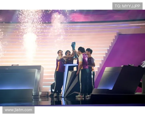 JDG在世界冠军杯中的个人能力展现与团队协作的完美结合分析 JDG在世界冠军杯中的个人能力展现与团队协作的完美结合分析