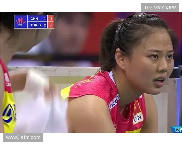 南京排球队心理素质引发热议球迷与专家各执己见的争论分析