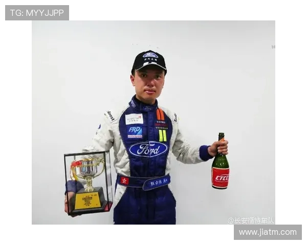 深圳足球队以52分领跑大师赛积分榜展现强劲实力 深圳足球队以52分领跑大师赛积分榜展现强劲实力