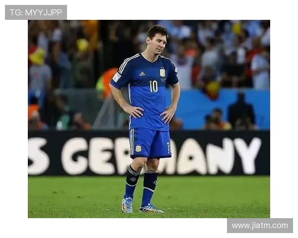 梅西的传奇之路:从阿根廷小镇到足球世界的巅峰之旅 梅西的传奇之路:从阿根廷小镇到足球世界的巅峰之旅