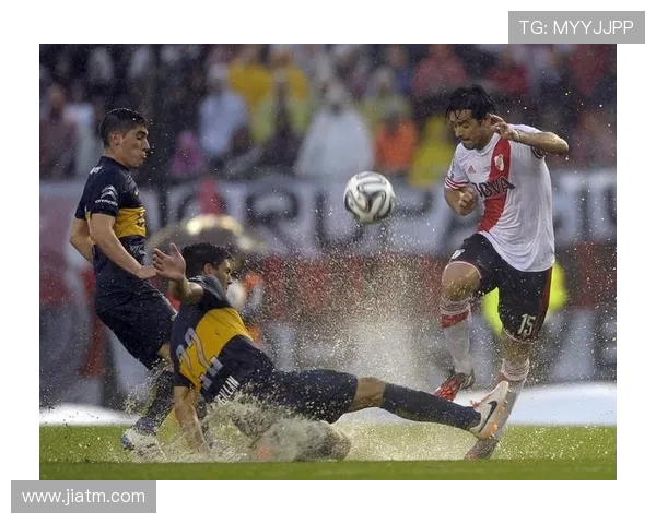 沙佩科与帕梅拉斯激战正酣谁将赢得这场精彩对决的胜利