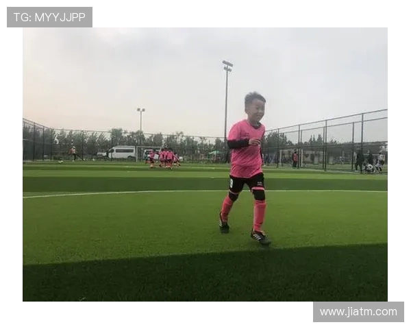 广州足球队在精英赛中的节奏表现分析与未来展望