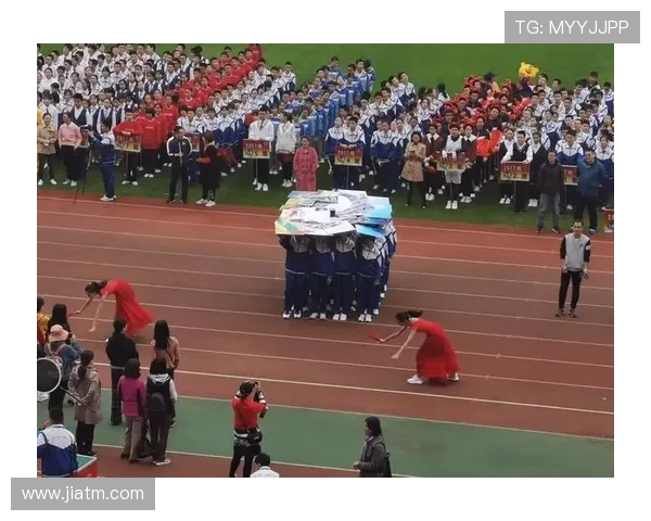 杭州攀岩队的奋斗与荣耀:极限运动会背后的故事与突破历程 杭州攀岩队的奋斗与荣耀:极限运动会背后的故事与突破历程